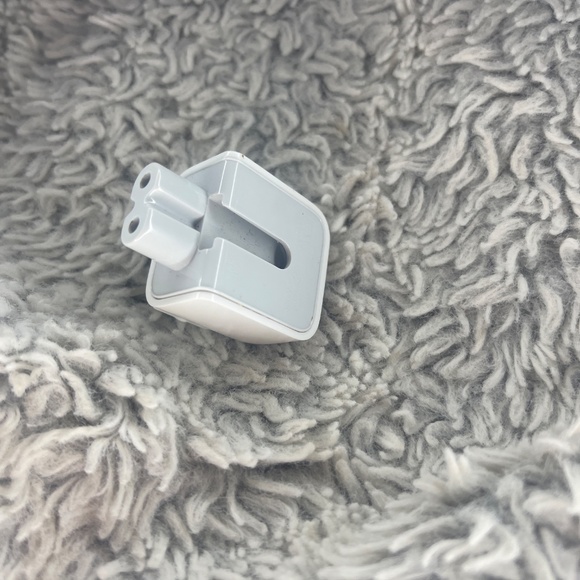 AC Power Adapter - Picture 4 of 4